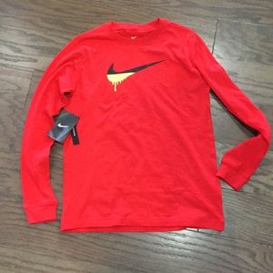 Long sleeved cotton Nike tee